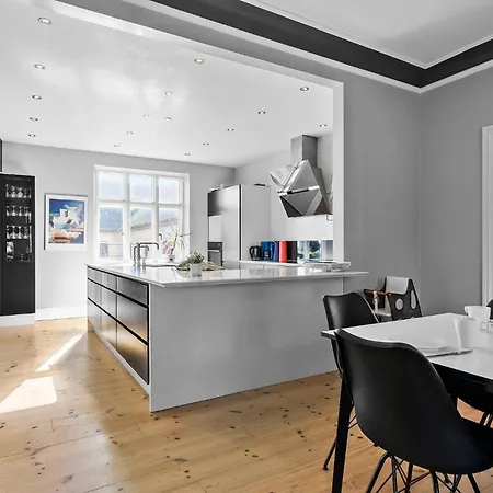 Gorgeous In With Kitchen Ferienhaus