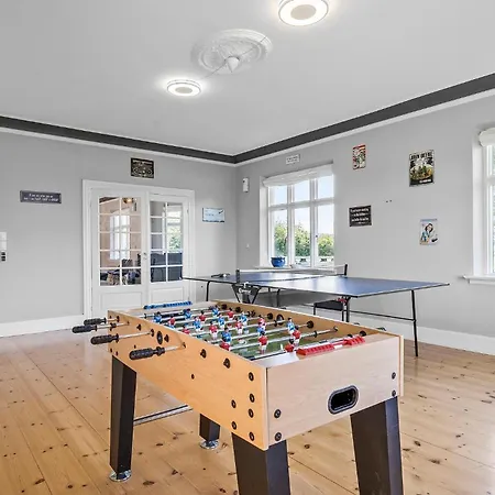 Ferienhaus Gorgeous In With Kitchen