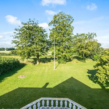 Feriehus 5 Bedroom In *